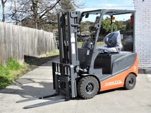 رافعة شوكية كهربائية SMITH XE25A 2500 kg 300 cm
